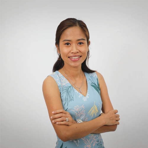 លោកស្រី ទុំ សុធារី